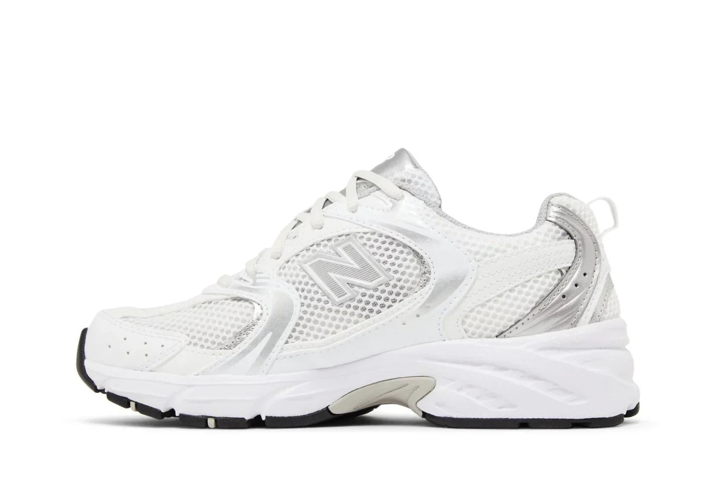 Tênis New Balance 530 Silver White Branco detalhe do solado