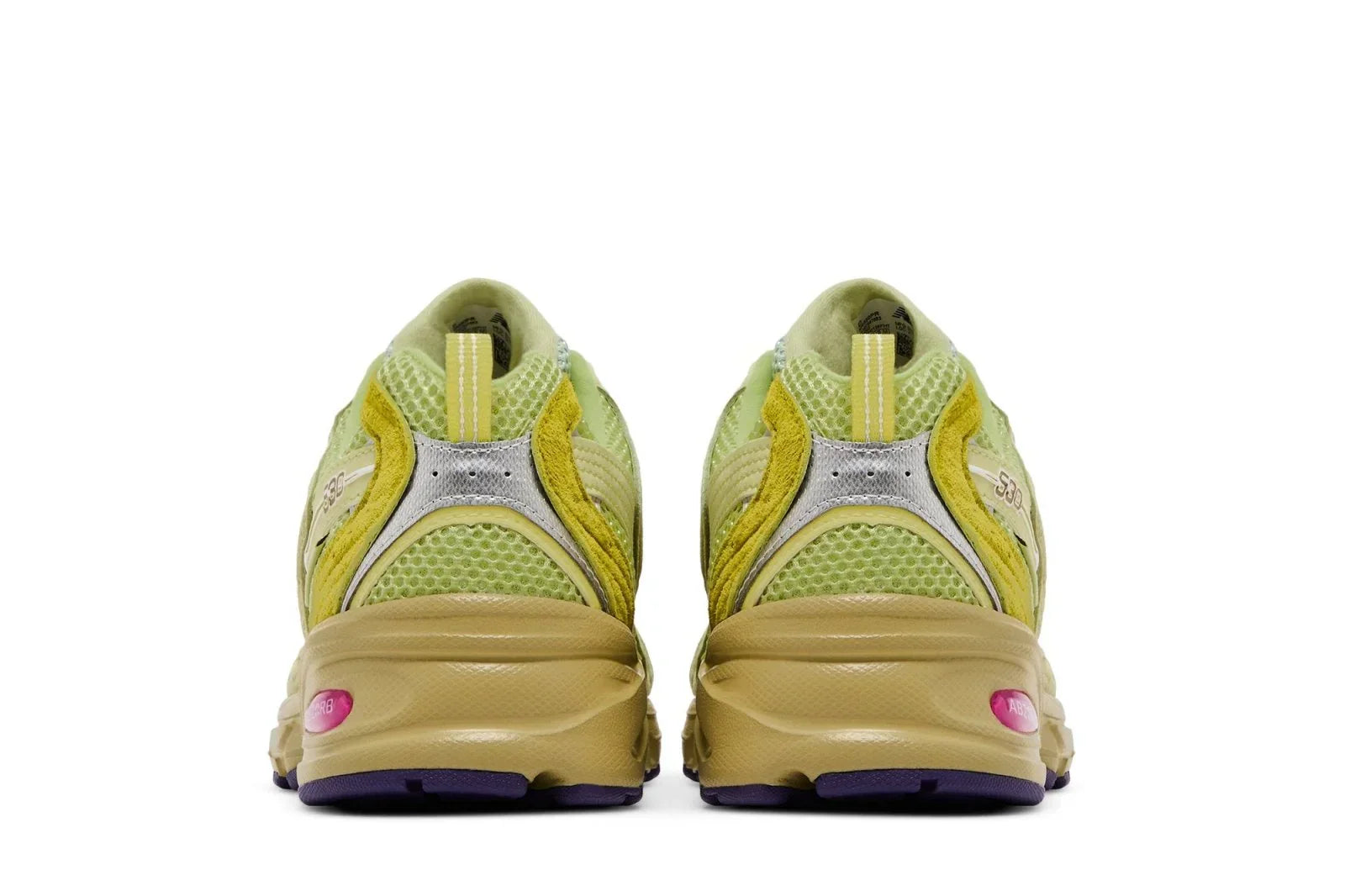 Tênis New Balance 530 x Salehe Bembury Prosperity Be The Prize Verde vista traseira