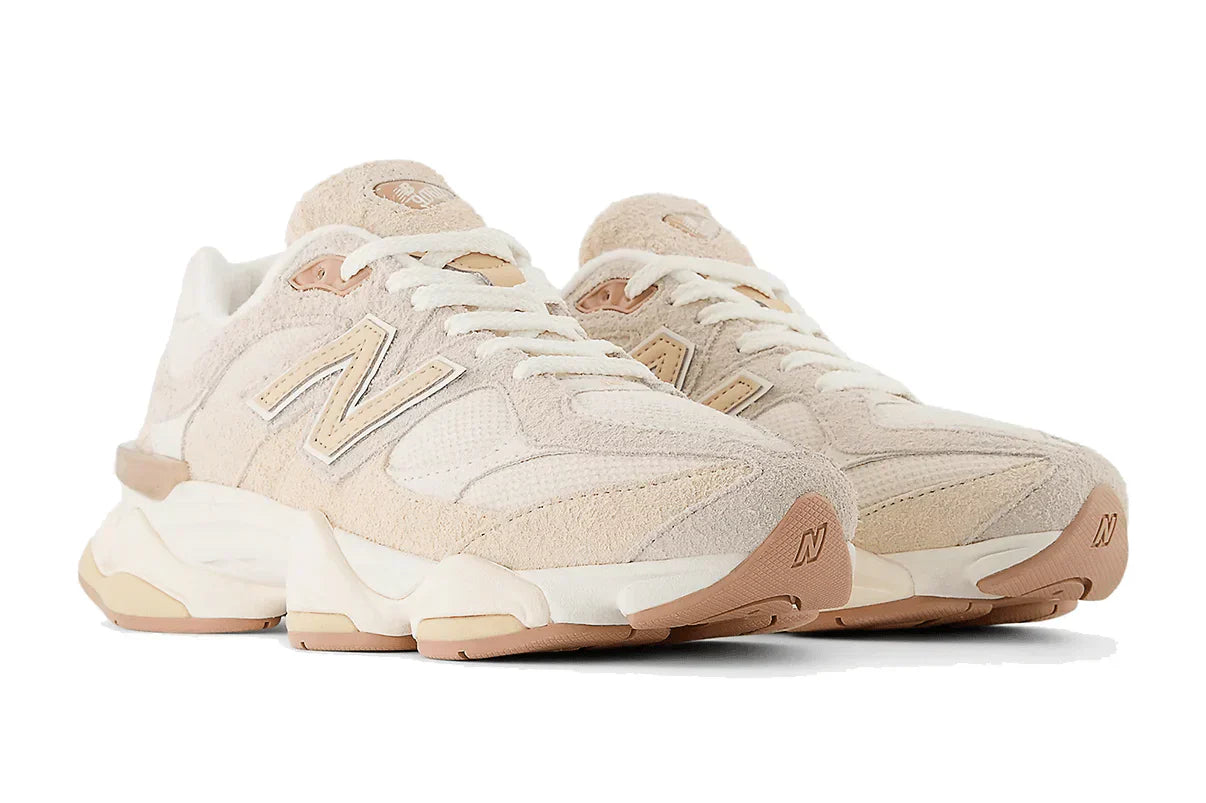 Tênis New Balance 9060 Bisque Sea Salt Bege vista superior