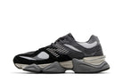Tênis New Balance 9060 Black Castlerock Grey vista traseira