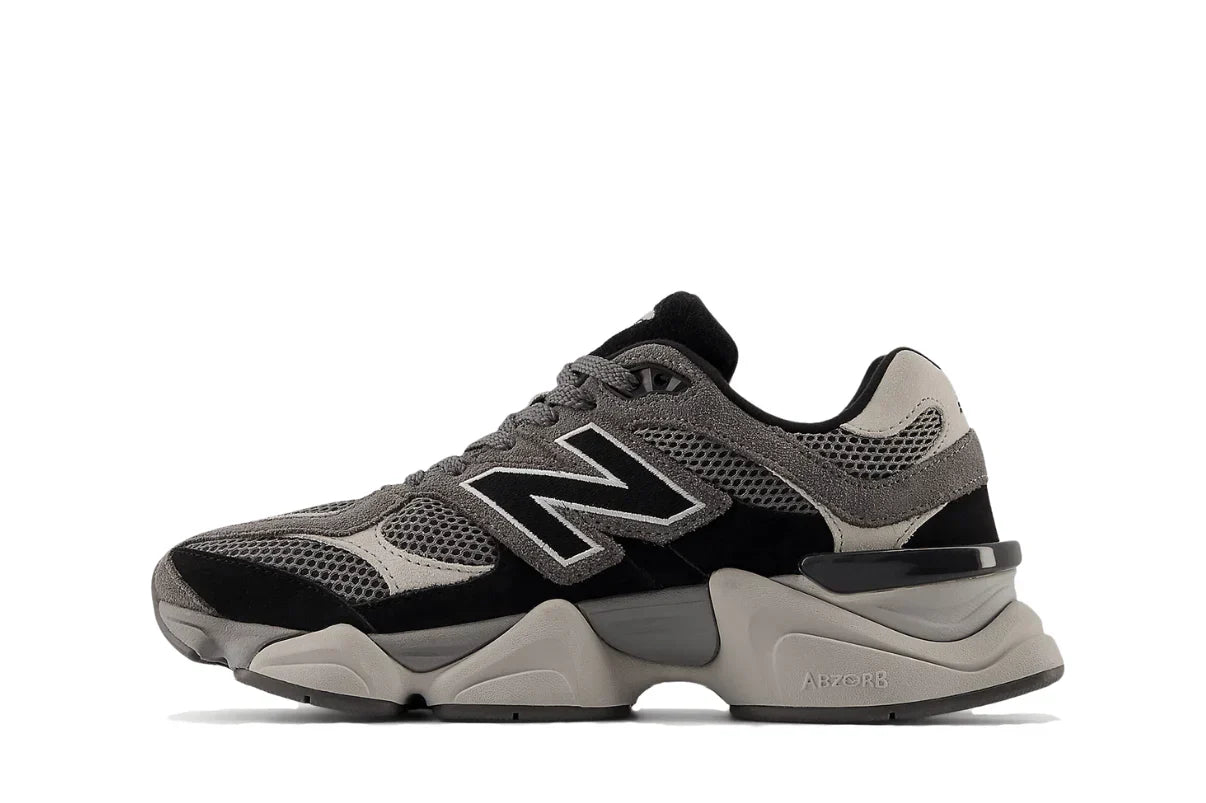 Tênis New Balance 9060 Black Castlerock Preto vista traseira