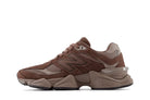 Tênis New Balance 9060 Cortado Marrom vista traseira