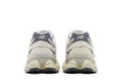 Tênis New Balance 9060 Moonrock Linen Dark Artic Grey Cinza detalhe do solado