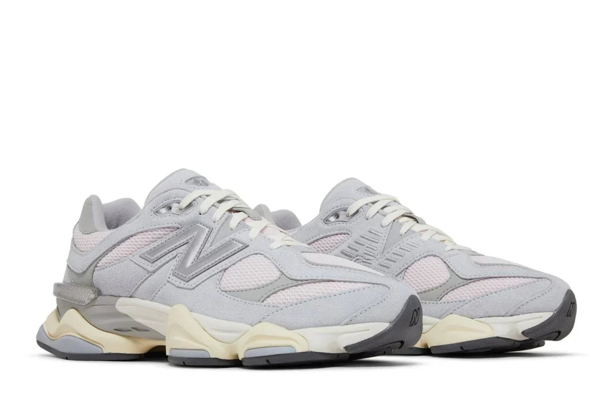 Tênis New Balance 9060 Pink Granite Silver Metallic Silver Cinza vista superior
