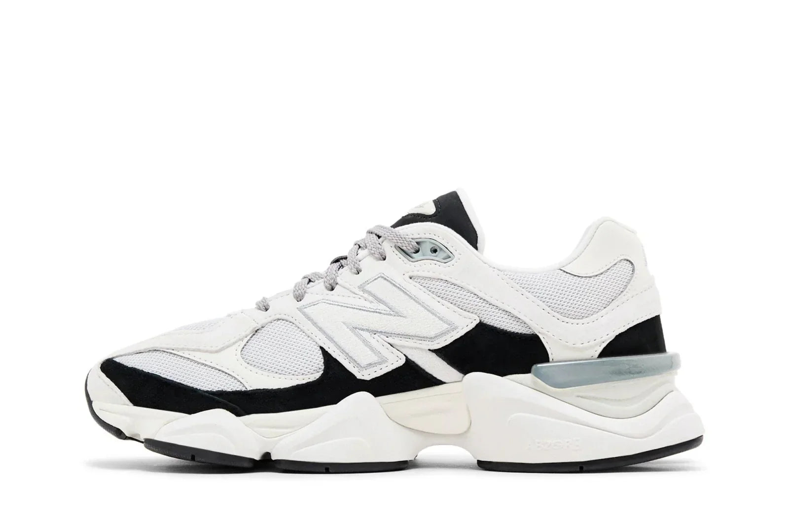 Tênis New Balance 9060 Reflection Black Suede Branco detalhe lateral