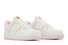 Tênis Nike Air Force 1 Low Valentines Day (2025) Branco detalhe do material