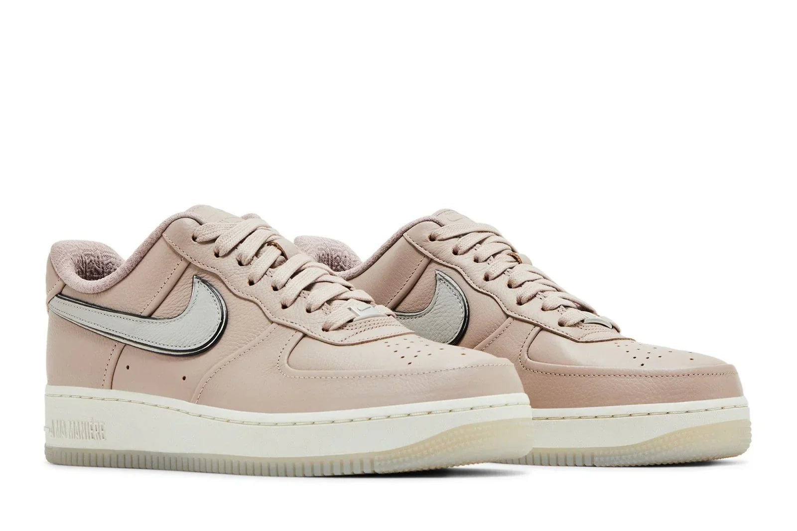 Tênis Nike Air Force 1 Low x A Ma Maniére While You Were Sleeping Rose detalhe do solado