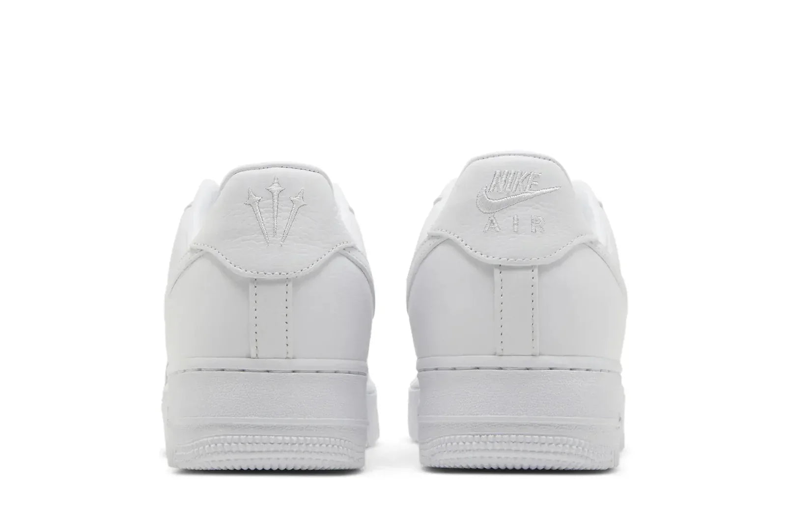 Tênis Nike Air Force 1 Low x Nocta Certified Lover Boy Branco detalhe do solado