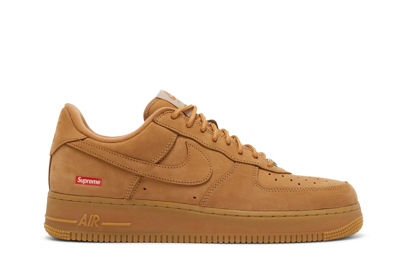 Tênis Nike Air Force 1 Low x Supreme Wheat Marrom vista lateral