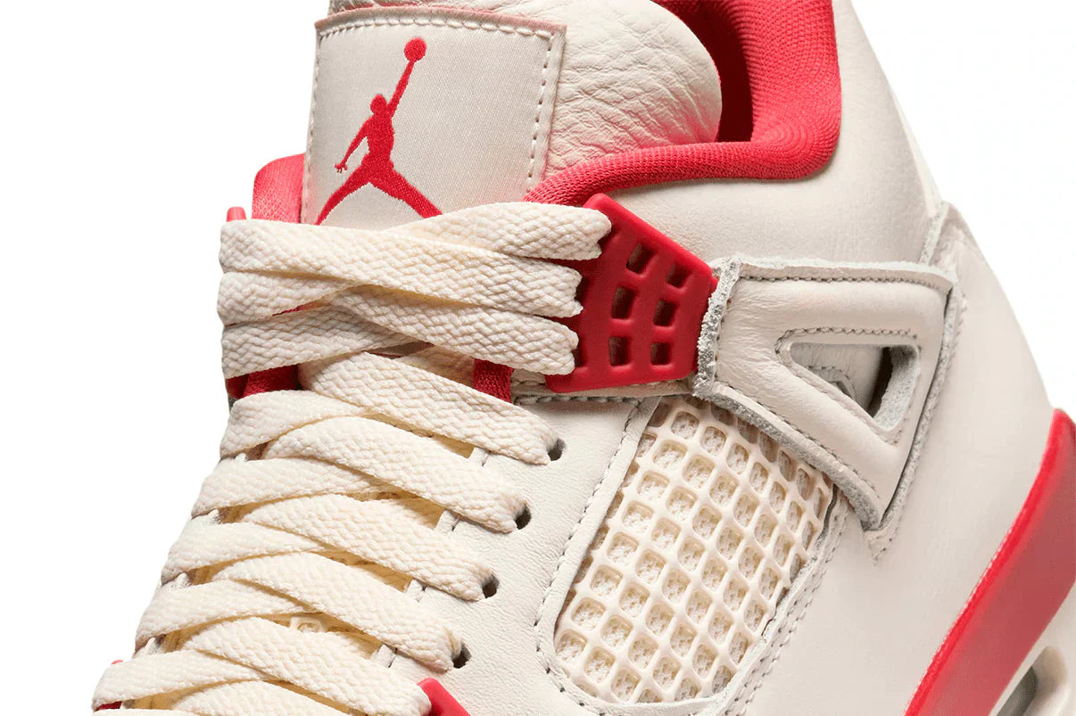 Tênis Nike Air Jordan 4 Retro Valentines Day Sierra Red Vermelho detalhe frontal