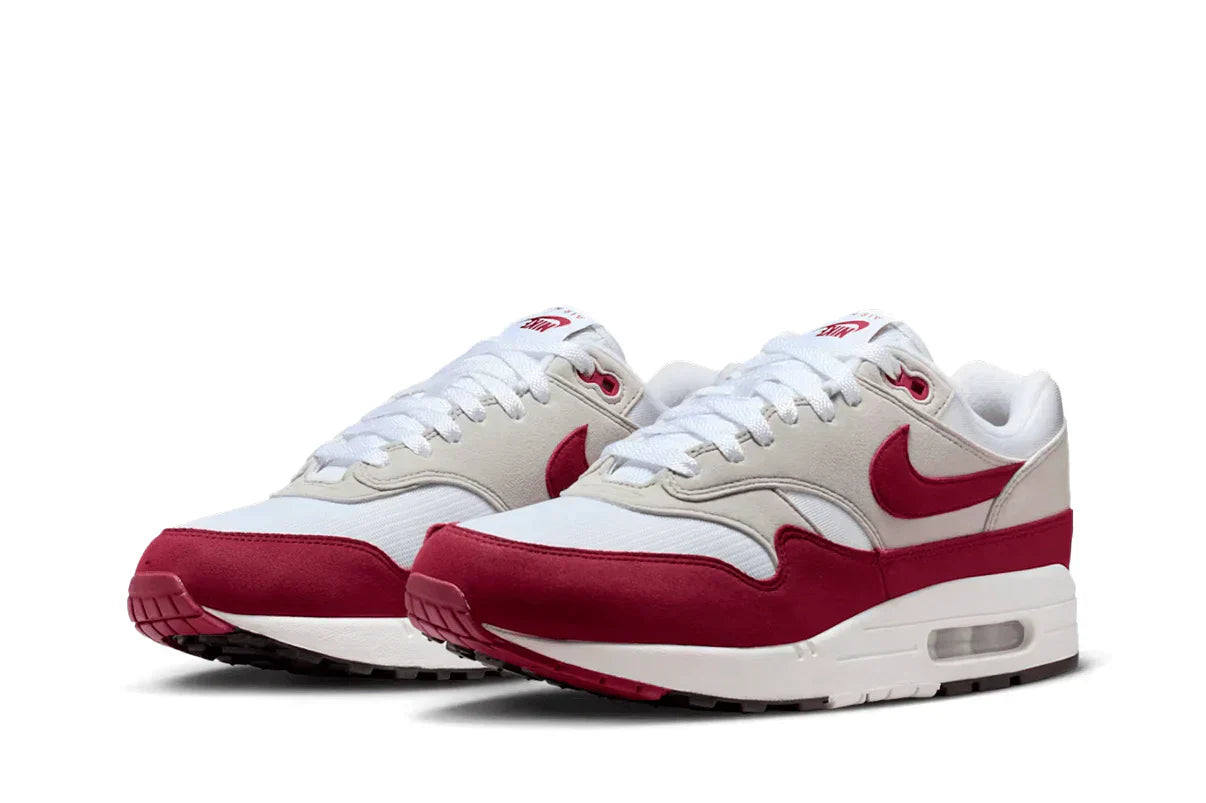 Tênis Nike Air Max 1 87 Stranger Things Steve Harrington Branco vista superior