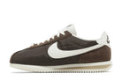Tênis Nike Cortez Baroque Brown Marrom vista traseira