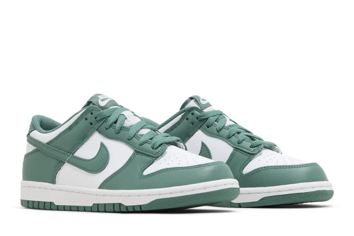 Tênis Nike Dunk Low Bicoastal Verde vista superior