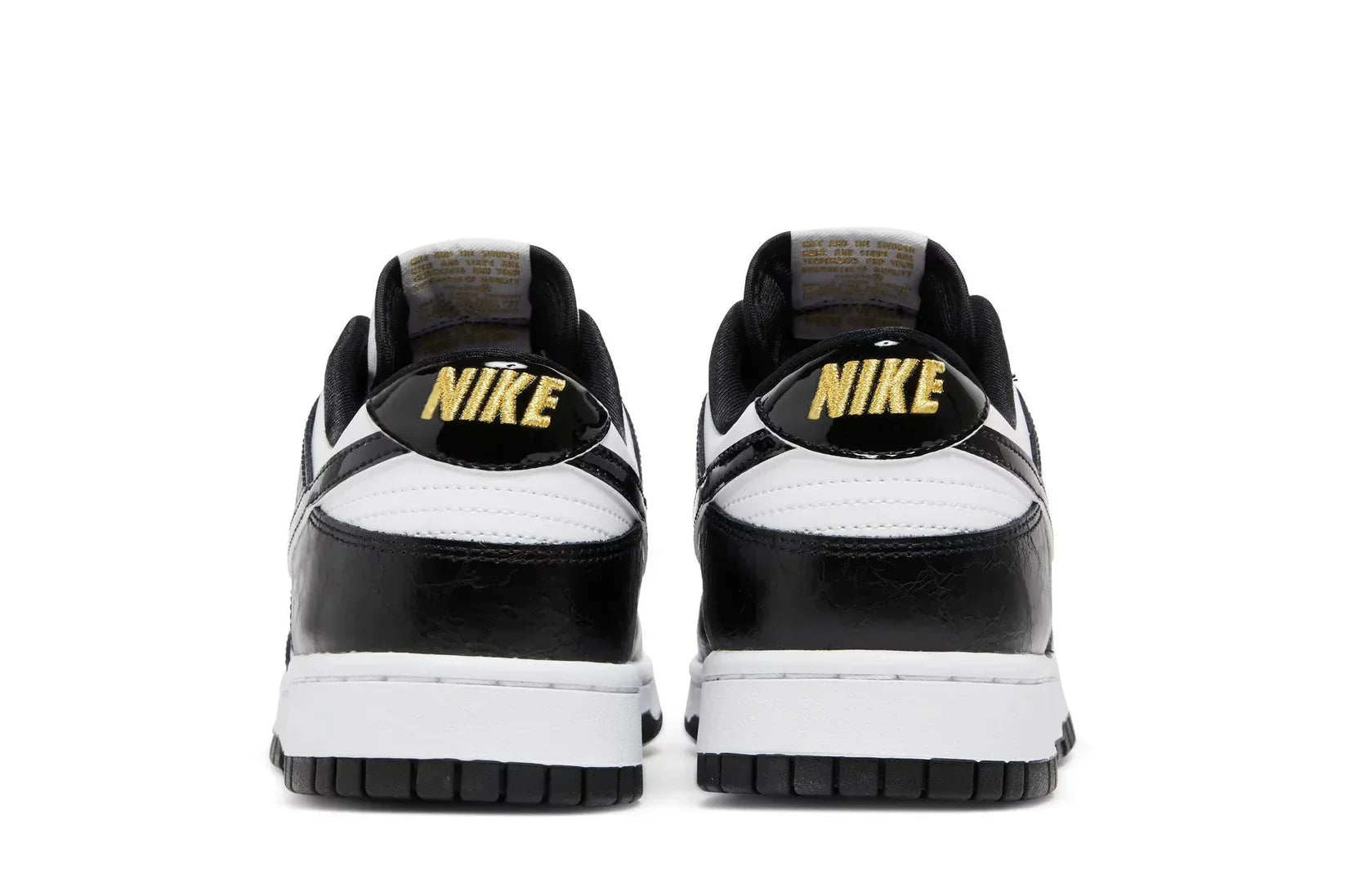 Tênis Nike Dunk Low Black World Champ Preto detalhe do material