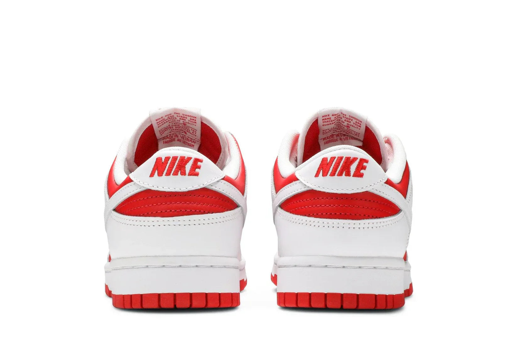 Tênis Nike Dunk Low Championship Red Vermelho detalhe do solado