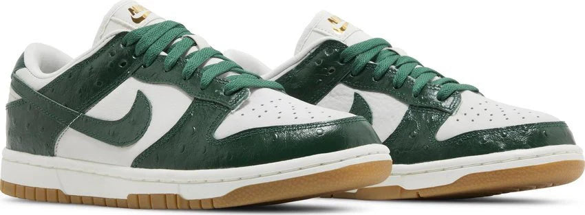 Tênis Nike Dunk Low Green Ostrich Verde detalhe lateral