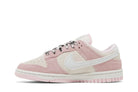 Tênis Nike Dunk Low LX Pink Foam Rosa detalhe lateral