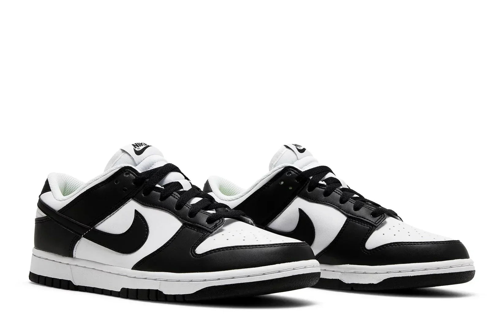 Tênis Nike Dunk Low Next Nature Black White Preto vista traseira