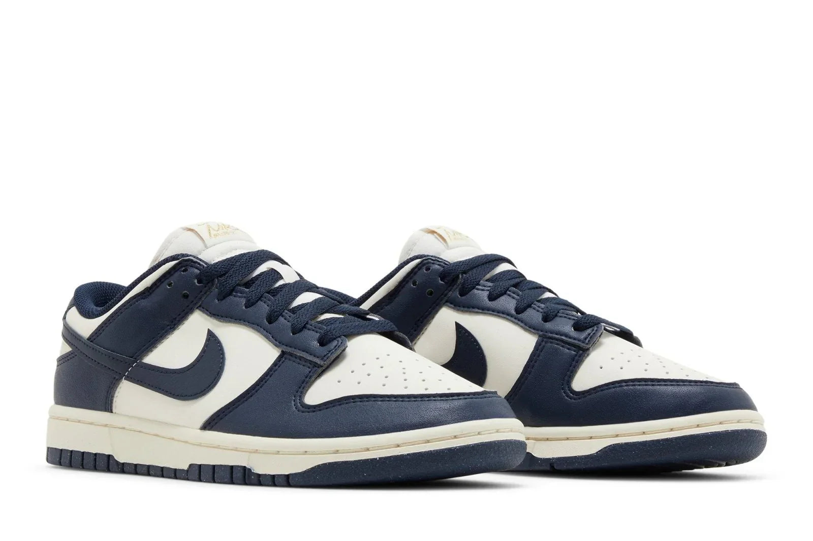 Tênis Nike Dunk Low Next Nature Olympic Azul Marinho detalhe do solado