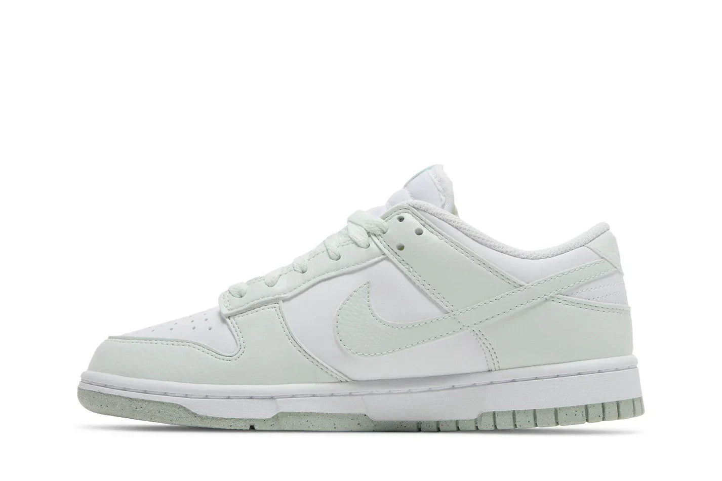Tênis Nike Dunk Low Next Nature White Mint Verde vista traseira