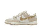 Tênis Nike Dunk Low Phantom Metallic Gold Dourado vista traseira
