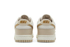 Tênis Nike Dunk Low Phantom Metallic Gold Dourado detalhe lateral
