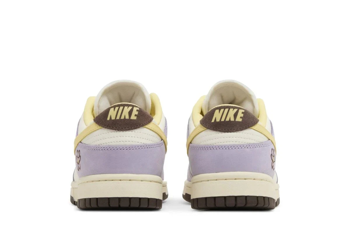 Tênis Nike Dunk Low PRM Lilac Bloom Colorido vista traseira