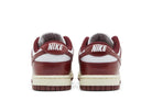 Tênis Nike Dunk Low PRM Vintage Team Red Vermelho detalhe do material