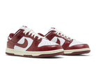 Tênis Nike Dunk Low PRM Vintage Team Red Vermelho detalhe do solado