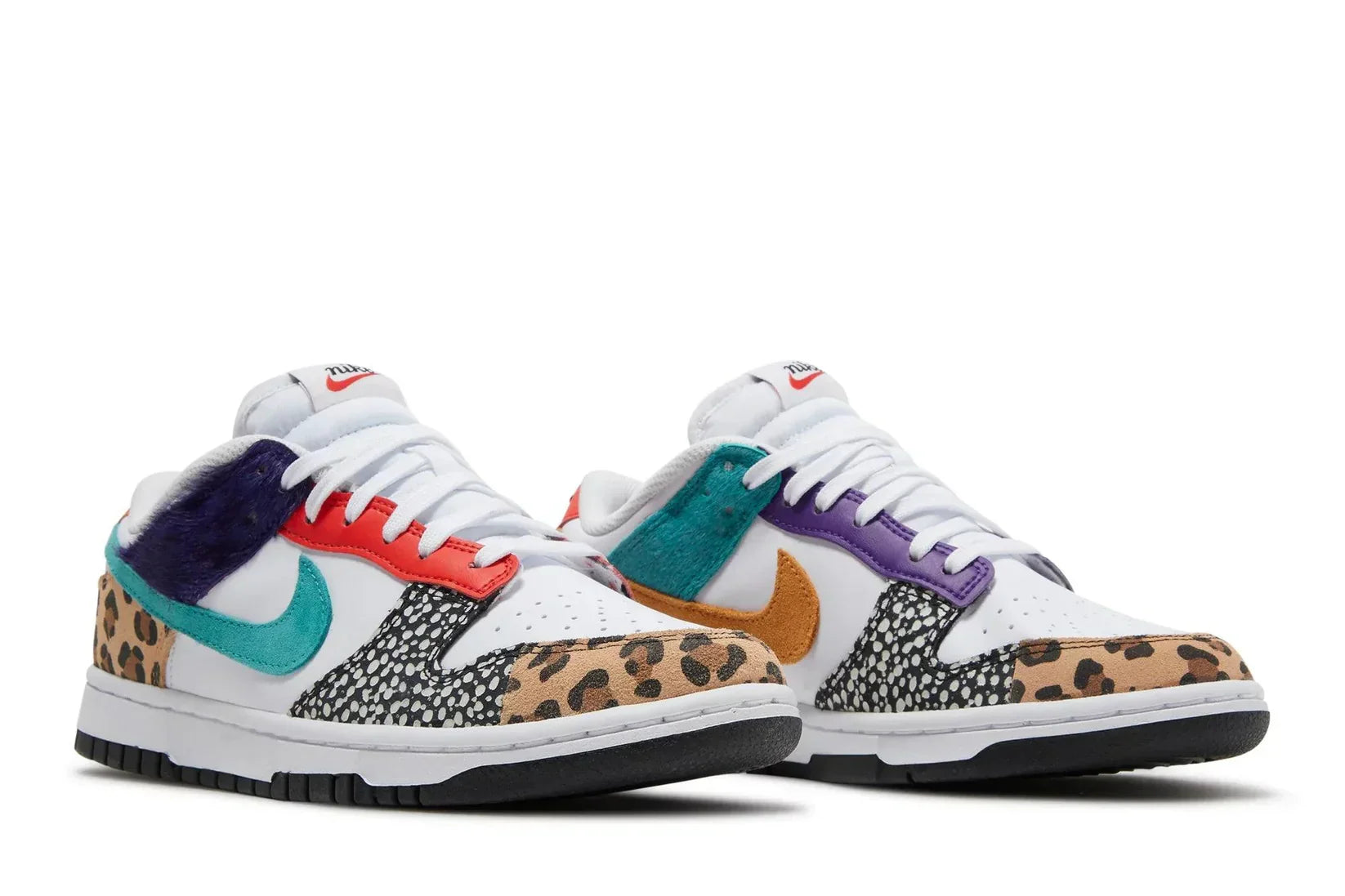 Tênis Nike Dunk Low SE Animal Colorido detalhe do solado