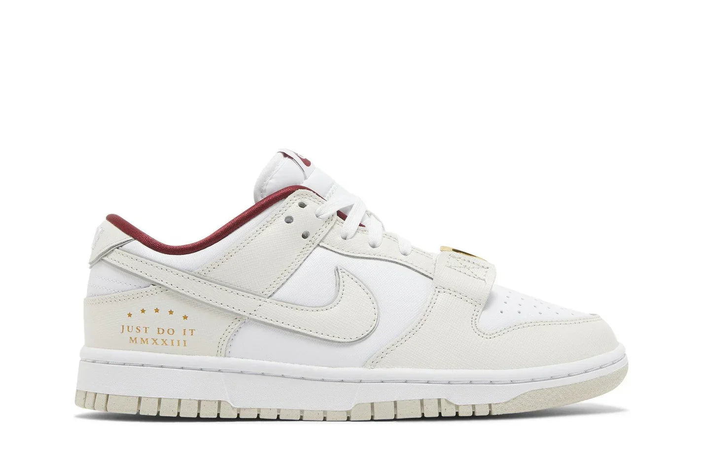 Tênis Nike Dunk Low SE Just Do It White Phantom Branco vista lateral