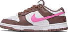 Tênis Nike Dunk Low Smokey Mauve Marrom detalhe do material