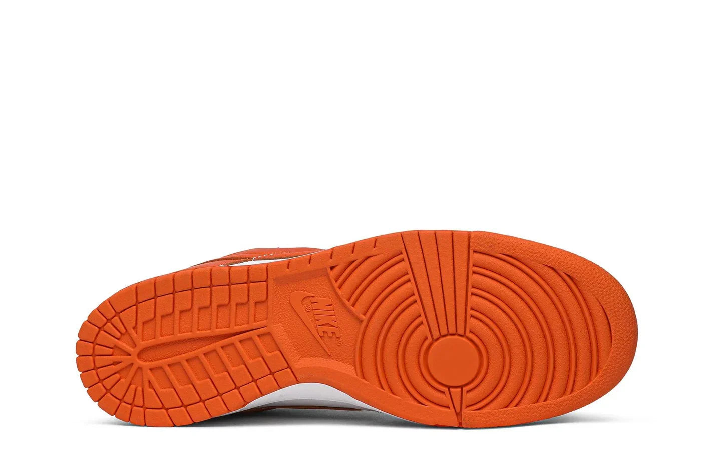 Tênis Nike Dunk Low Syracuse Laranja vista traseira