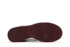 Tênis Nike Dunk Low Team Red Vermelho detalhe do solado