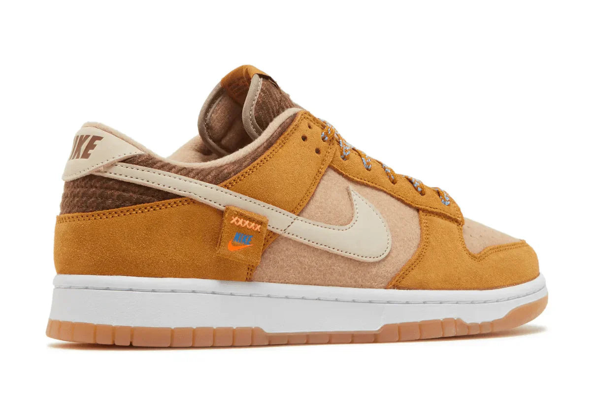 Tênis Nike Dunk Low Teddy Bear Marrom vista traseira