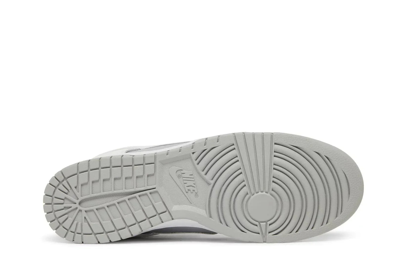 Tênis Nike Dunk Low White Neutral Grey Cinza detalhe do material
