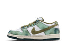 Tênis Nike Dunk Sb x Alexis Sablone Chameleon Verde detalhe do solado