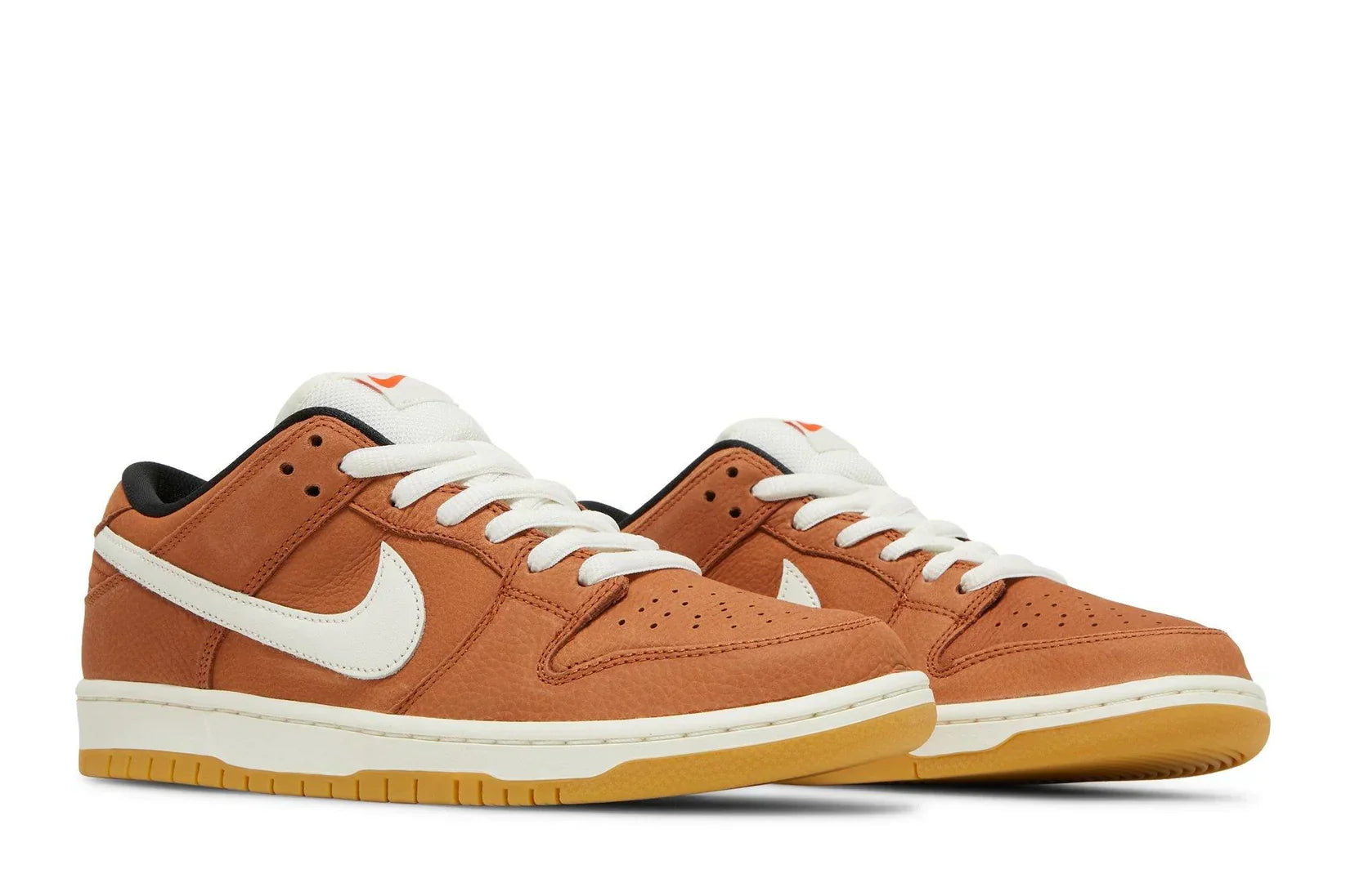 Tênis Nike SB Dunk Low Pro ISO Dark Russet Marrom detalhe do solado