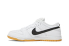 Tênis Nike SB Dunk Low Pro ISO White Gum Branco vista traseira