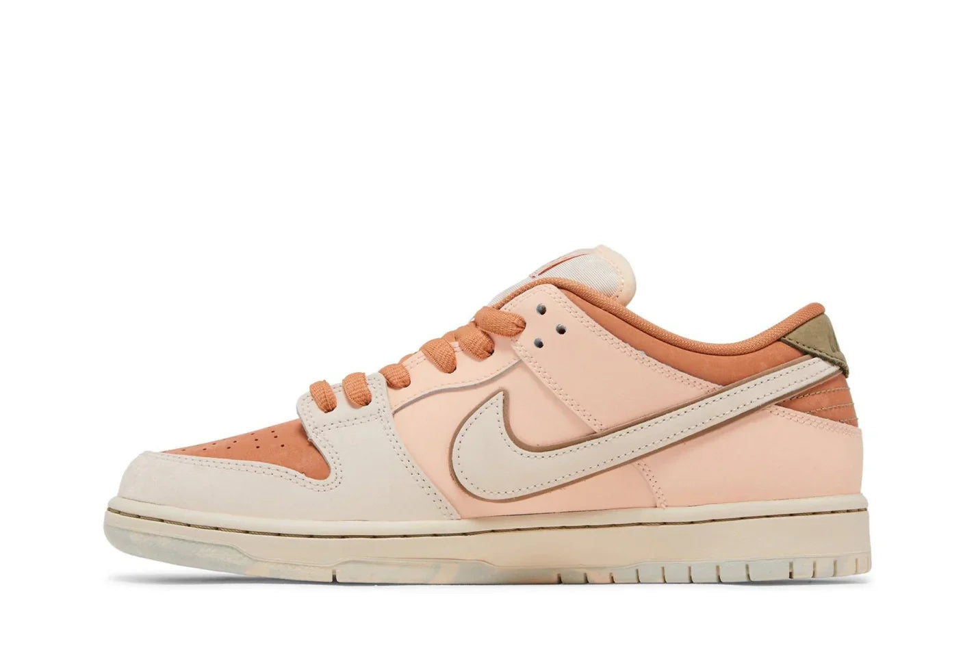 Tênis Nike Sb Dunk Low Trocadéro Gardens Marrom detalhe do material