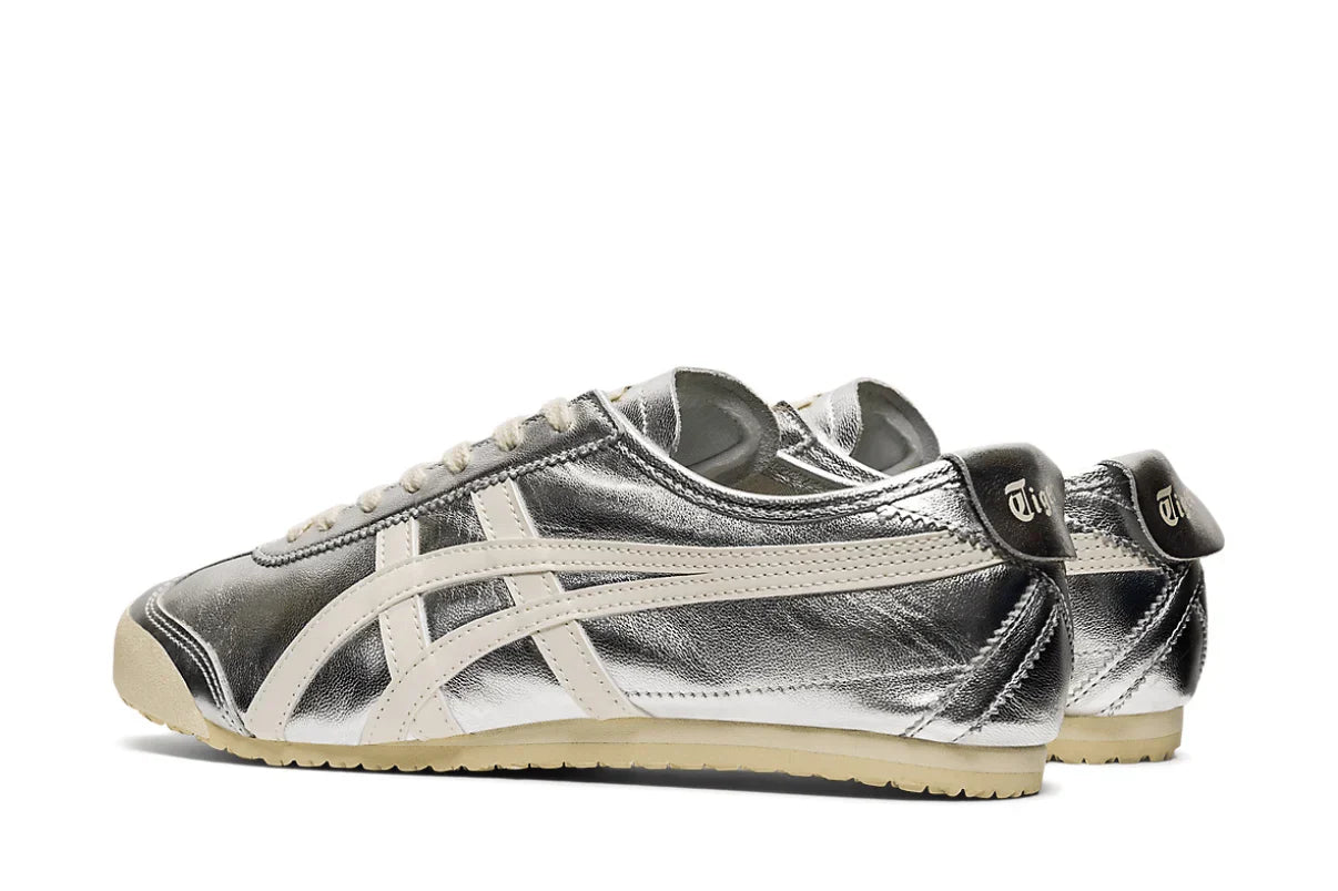 Tênis Onitsuka Tiger Mexico 66 Chrome Silver Prata detalhe do solado