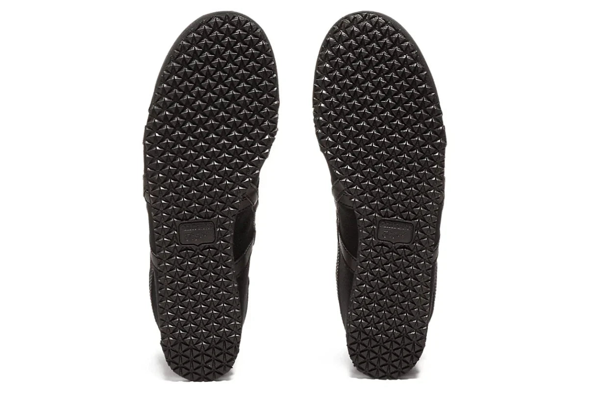 Tênis Onitsuka Tiger Mexico 66 Slip-On Black Preto detalhe lateral