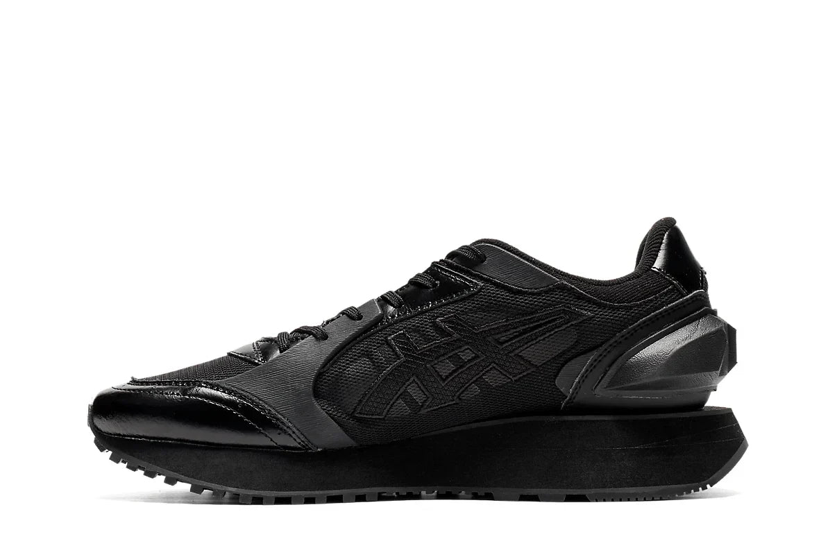 Tênis Onitsuka Tiger Moage Black/Graphite Grey Preto detalhe frontal