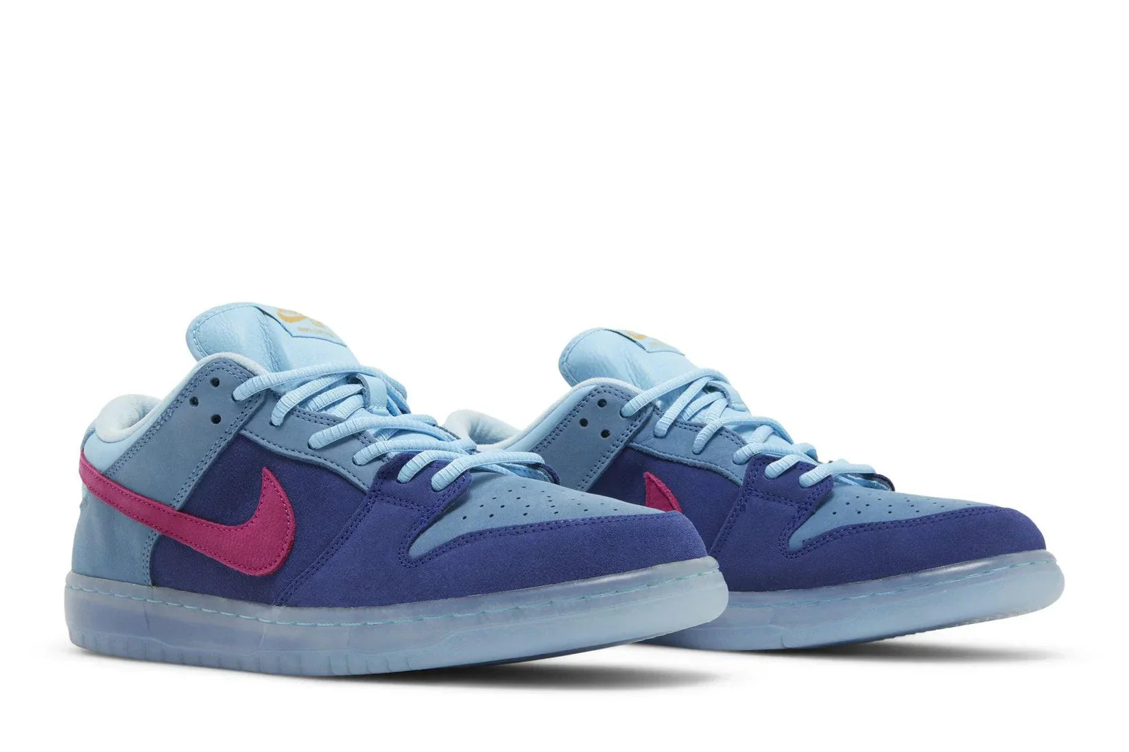 Tênis Run The Jewels x Dunk Low SB 4/20 Azul detalhe lateral