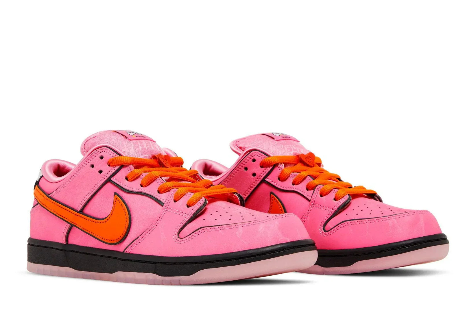 Tênis The Powerpuff Girls x Nike SB Dunk Low Blossom Rosa detalhe do solado