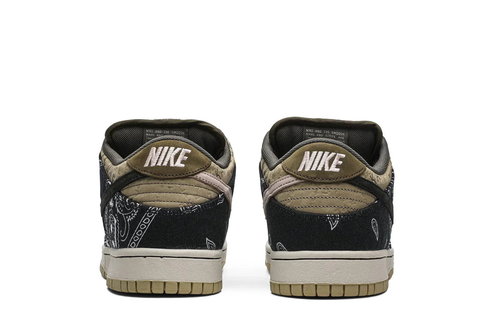 Tênis Travis Scott x Nike Dunk Low Cactus Jack Preto vista traseira
