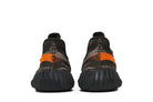 Tênis Yeezy 350 V2 Carbon Beluga Cinza detalhe do solado