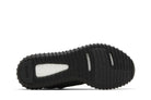 Tênis Adidas Yeezy Boost 350 Pirate Black 2023 detalhe do solado