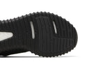 Tênis Adidas Yeezy Boost 350 Pirate Black 2023 detalhe frontal