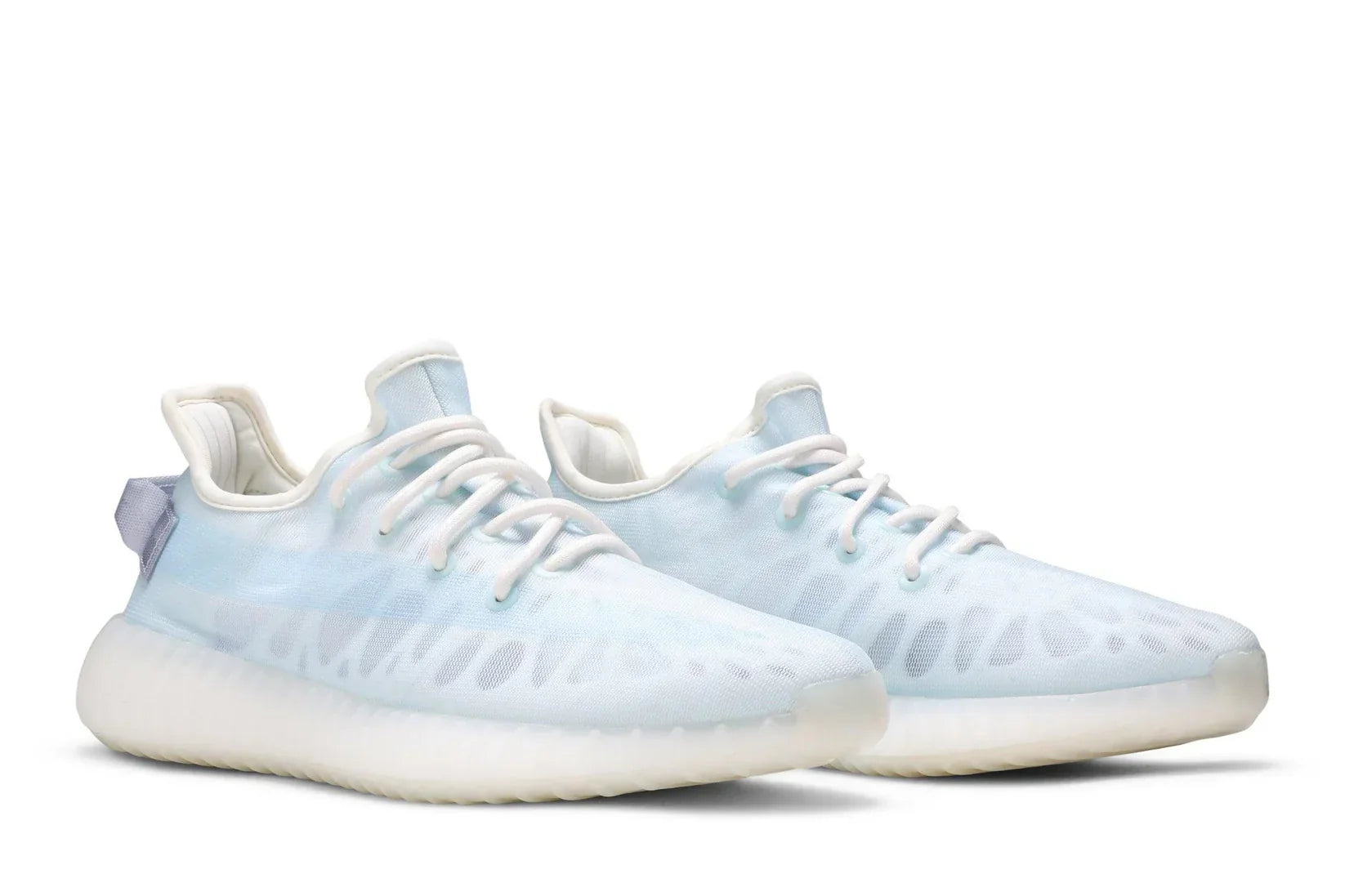 Tênis Yeezy Boost 350 v2 Mono Ice Azul detalhe do solado